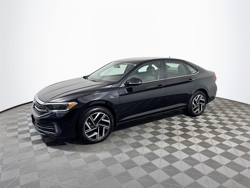 2024 Volkswagen Jetta 1.5T SEL photo 2