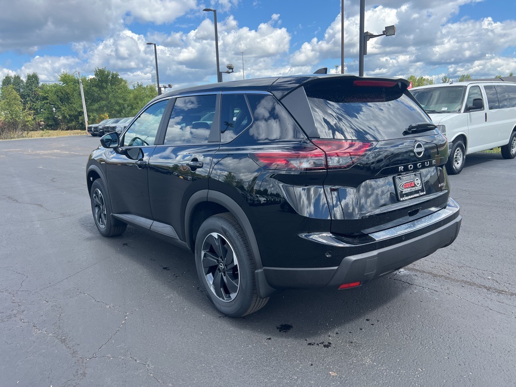 2026 Nissan Rogue SV photo 3