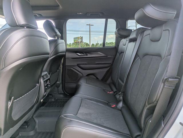 2025 Jeep Grand Cherokee Altitude X photo 21