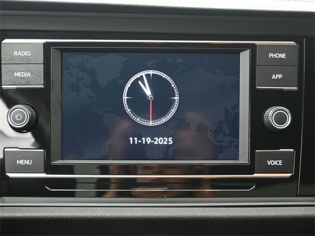 2022 Volkswagen Jetta 1.5T SE photo 3