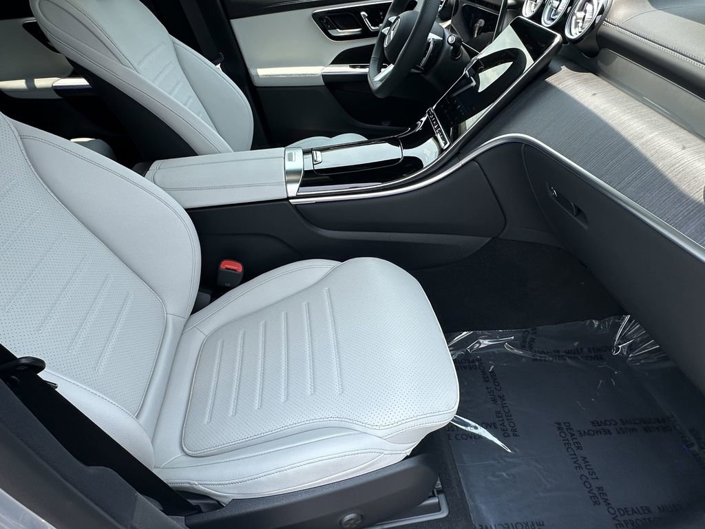 2025 Mercedes Benz GLC 350e 4MATIC photo 15