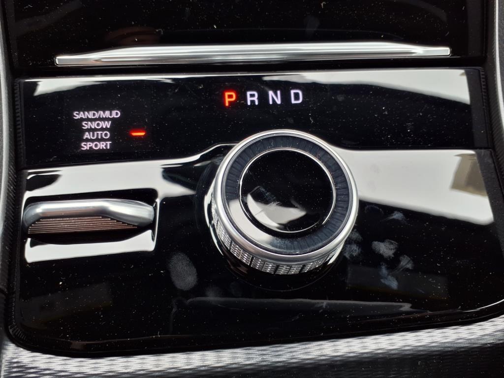 2025 Jeep Grand Cherokee Limited photo 10