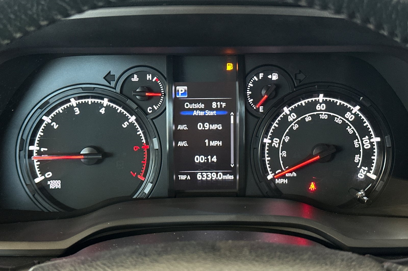 2020 Toyota 4Runner SR5 photo 18