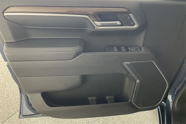 2022 Chevrolet Silverado 1500 LT photo 4