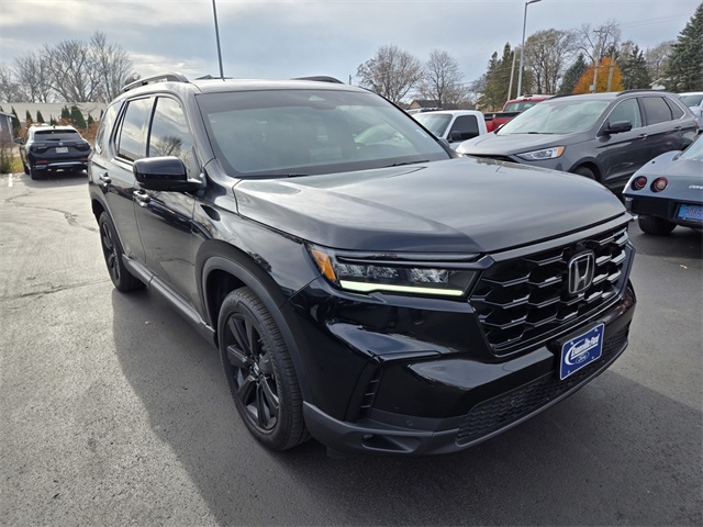 2025 Honda Pilot Black Edition's photo