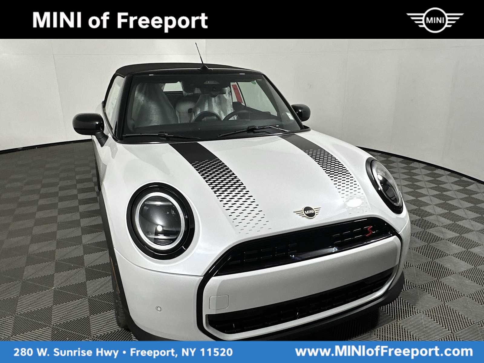 2026 MINI Convertible S's photo