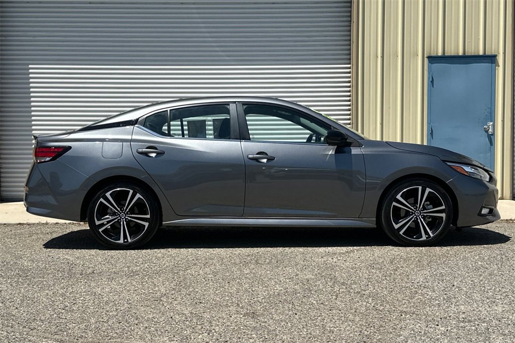 2023 Nissan Sentra SR photo 7