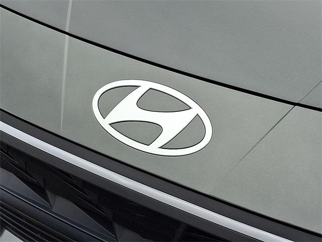 2026 Hyundai Elantra SE photo 4