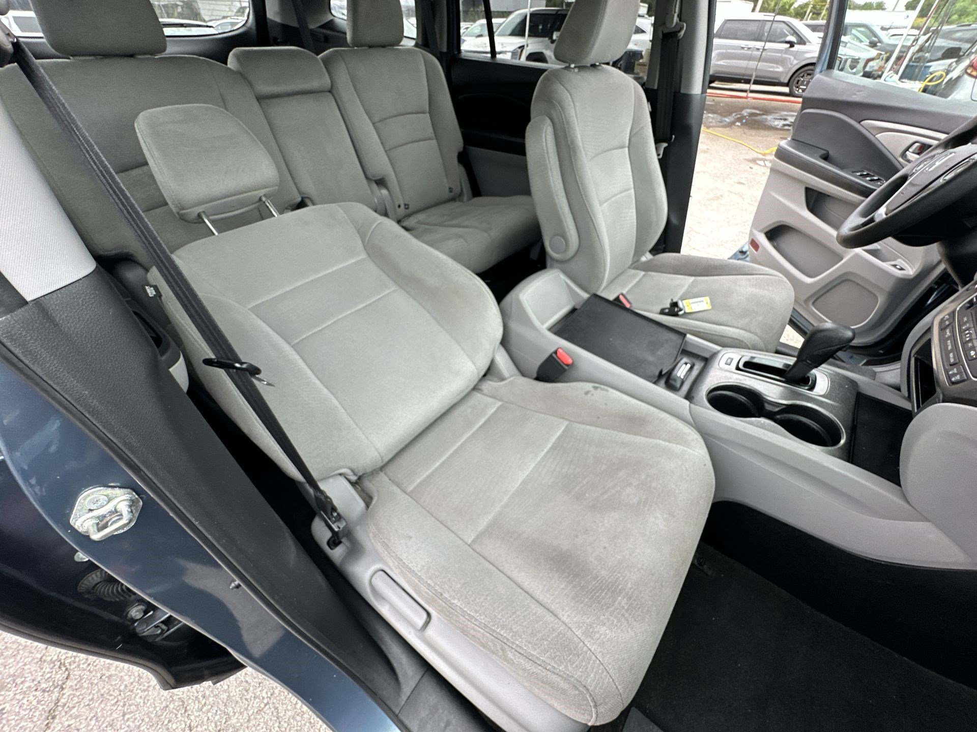 2018 Honda Pilot EX photo 25