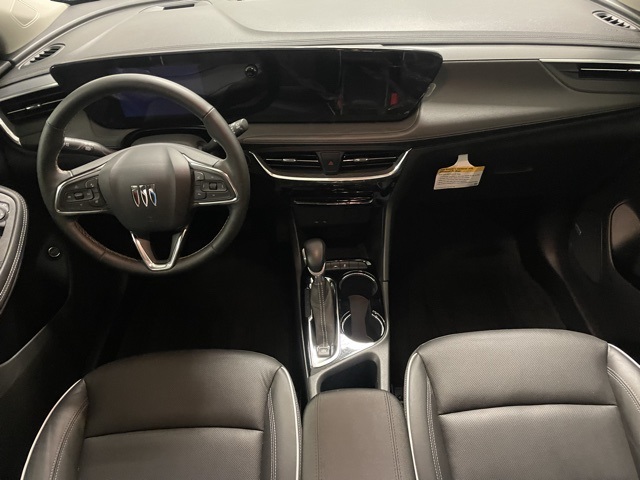 2024 Buick Encore GX Avenir photo 2