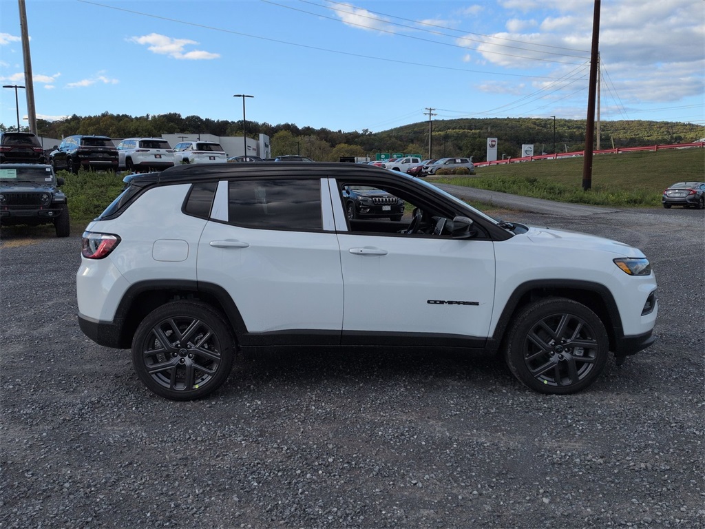 2026 Jeep Compass Limited Altitude photo 2
