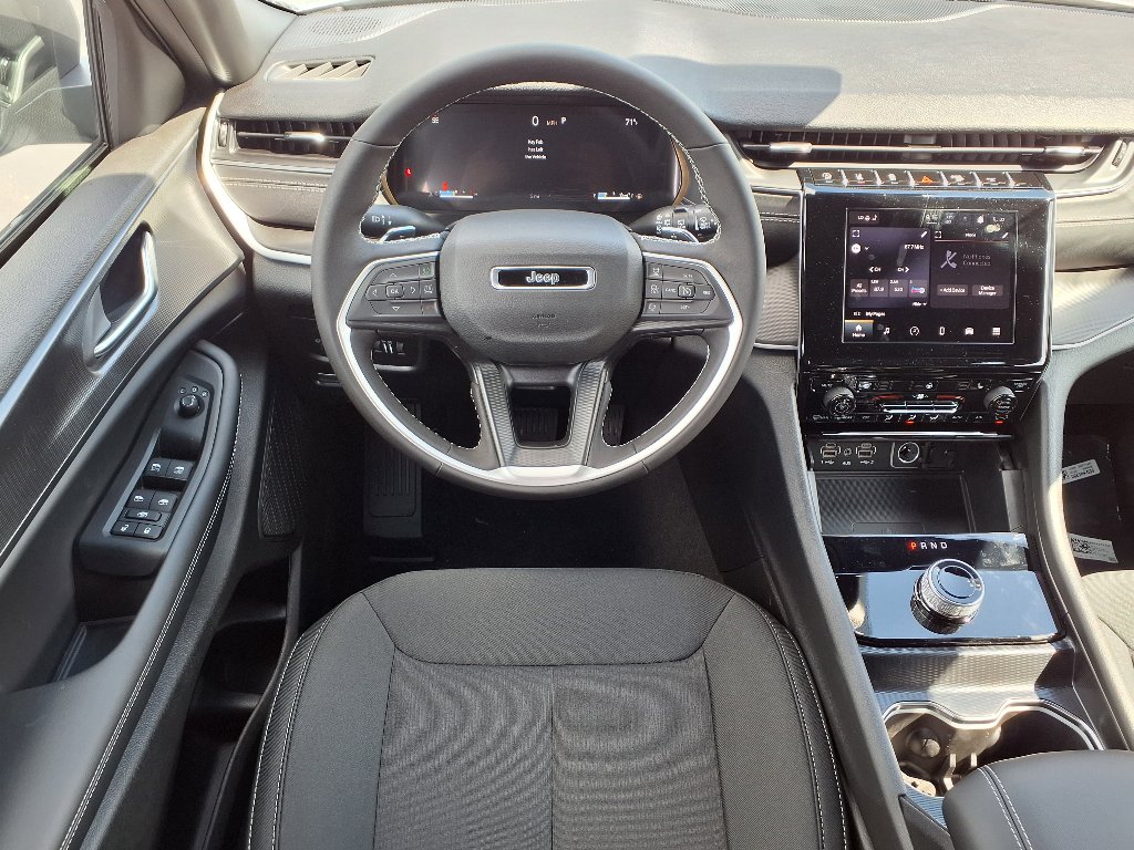 2025 Jeep Grand Cherokee L photo 5