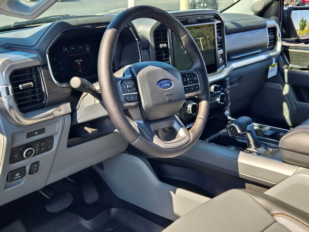 2025 Ford F-150 Lariat photo 21