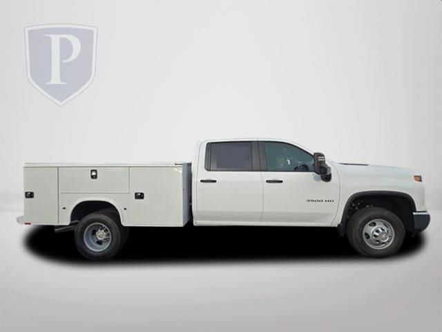 2026 Chevrolet Silverado 3500HD Work Truck photo 3