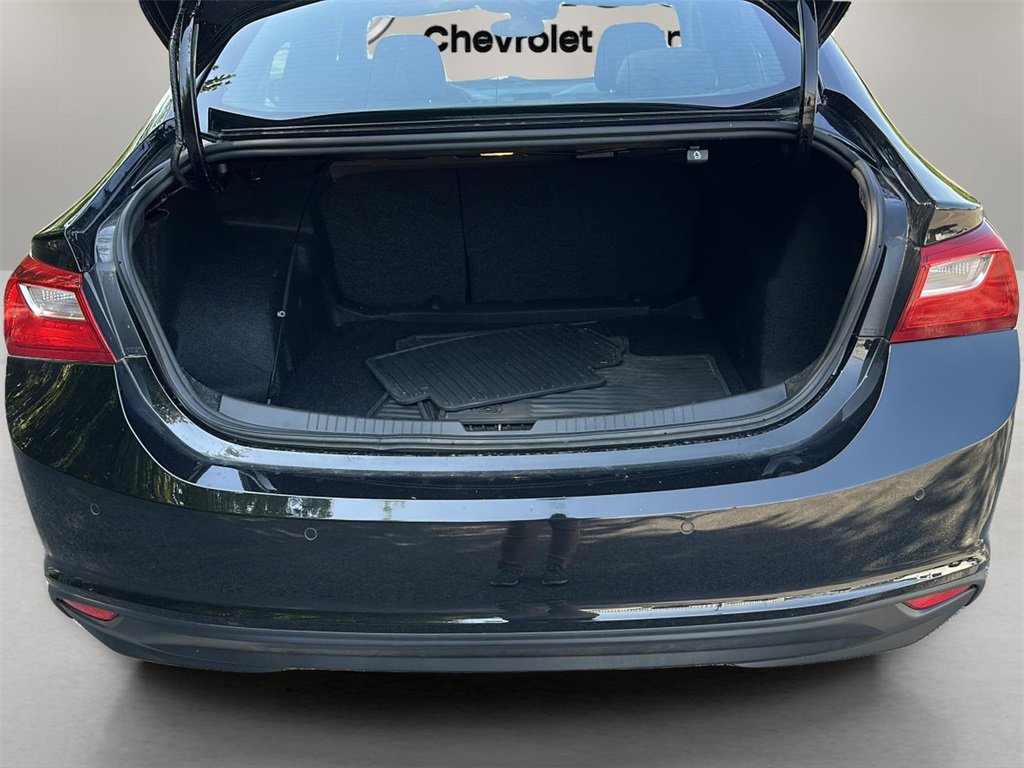 2024 Chevrolet Malibu LS photo 19