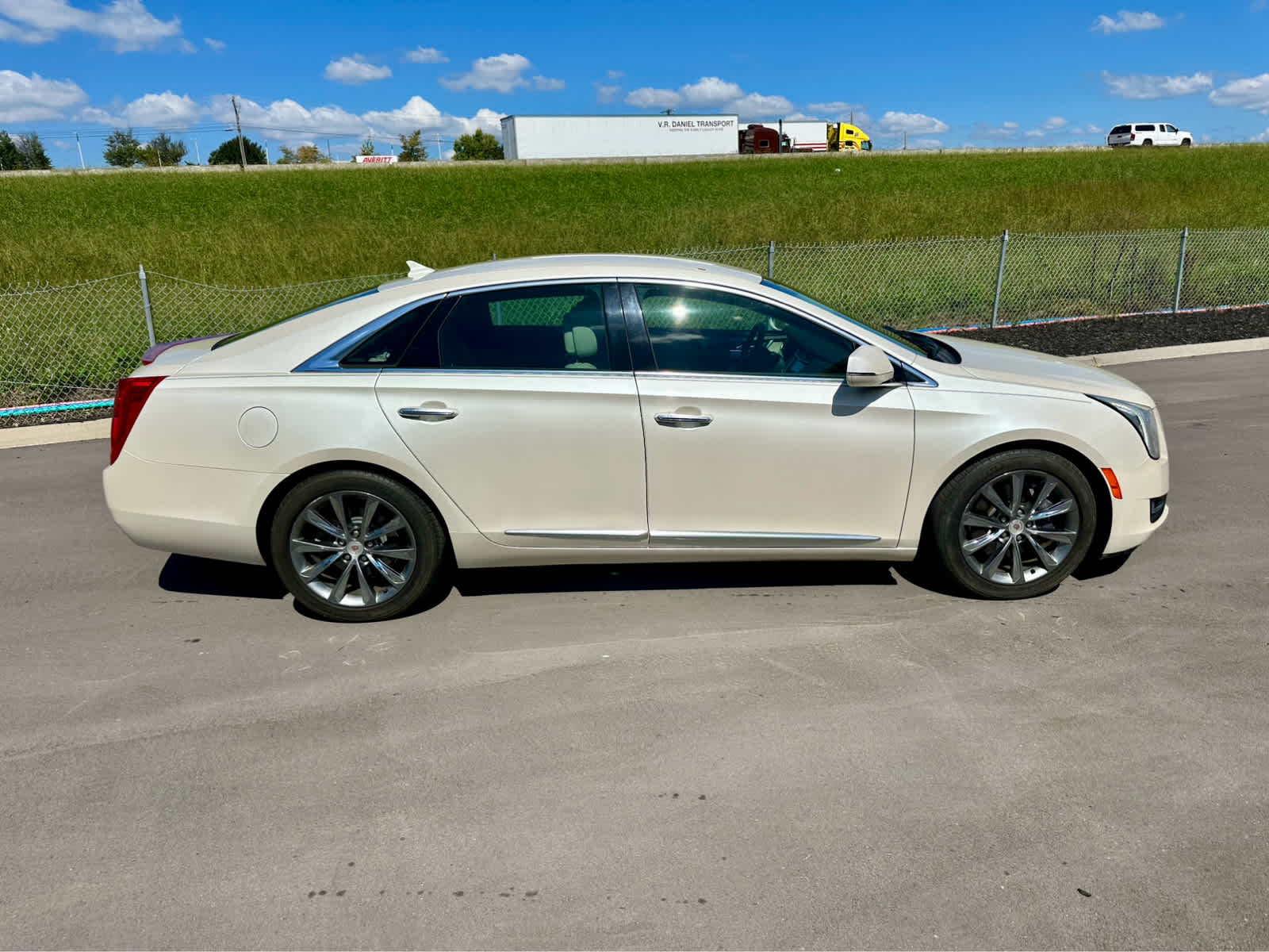 2013 Cadillac XTS Base photo 4