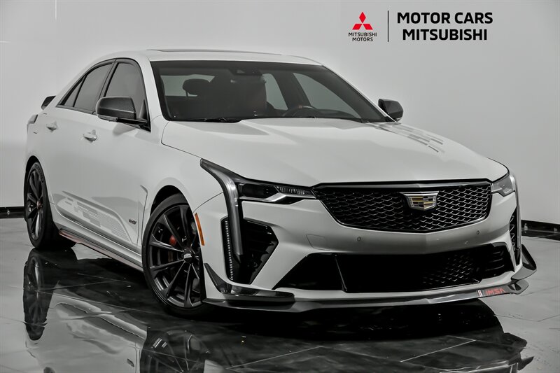 2023 Cadillac CT4 V-Series Blackwing's photo