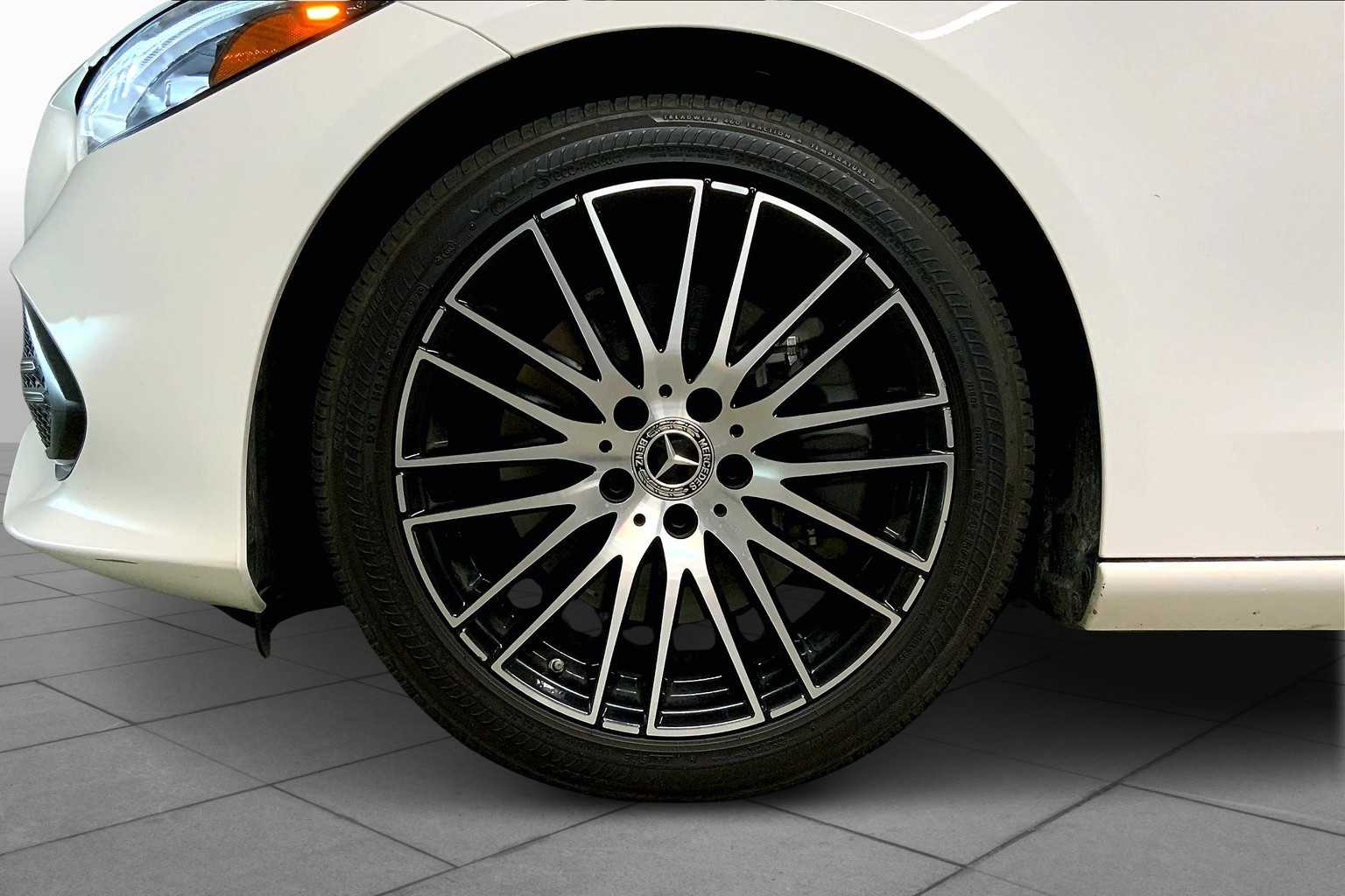 2022 Mercedes Benz C 300 photo 10