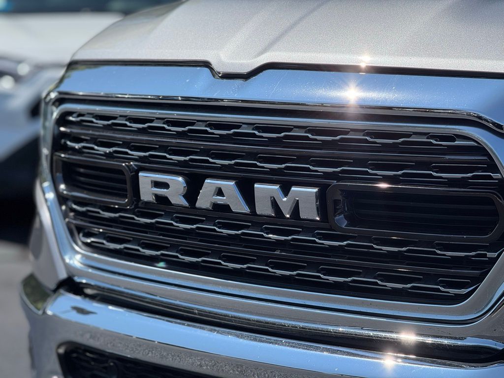 2022 Ram 1500 Limited photo 4