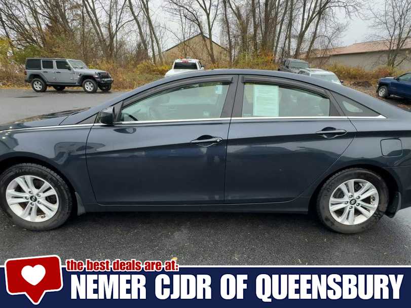 2013 Hyundai Sonata GLS photo 4