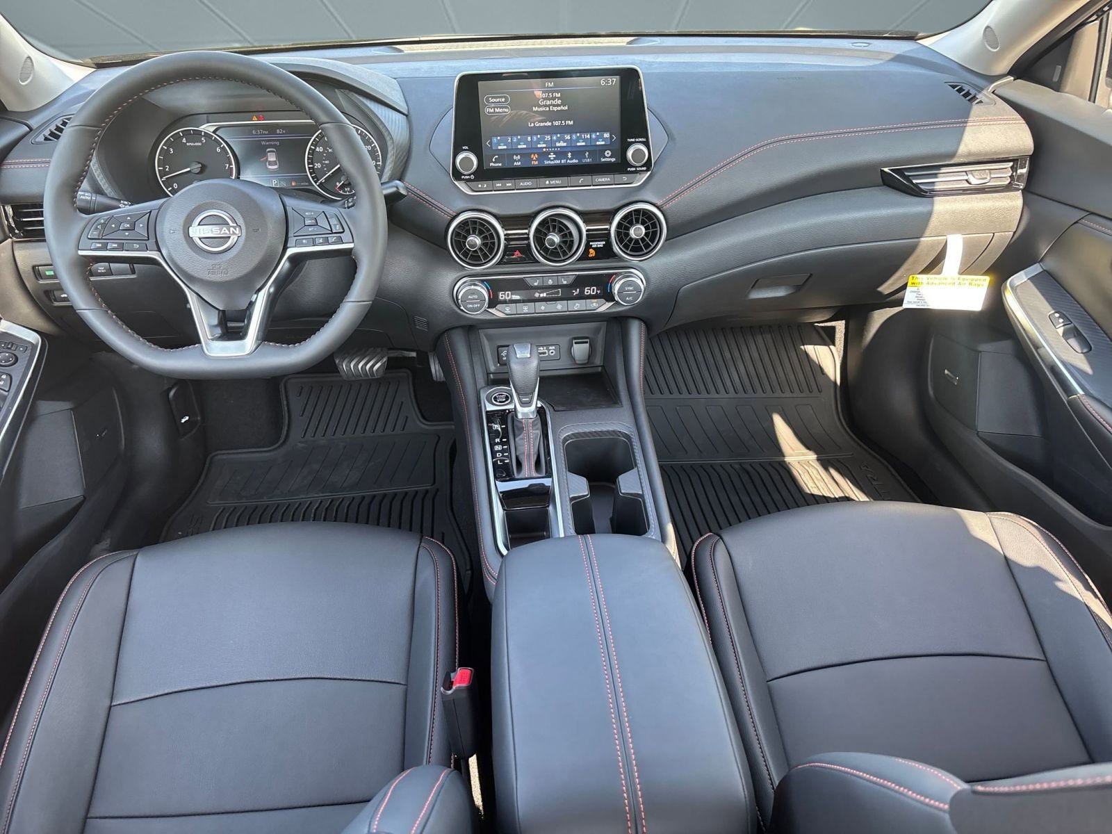 2025 Nissan Sentra SR photo 17