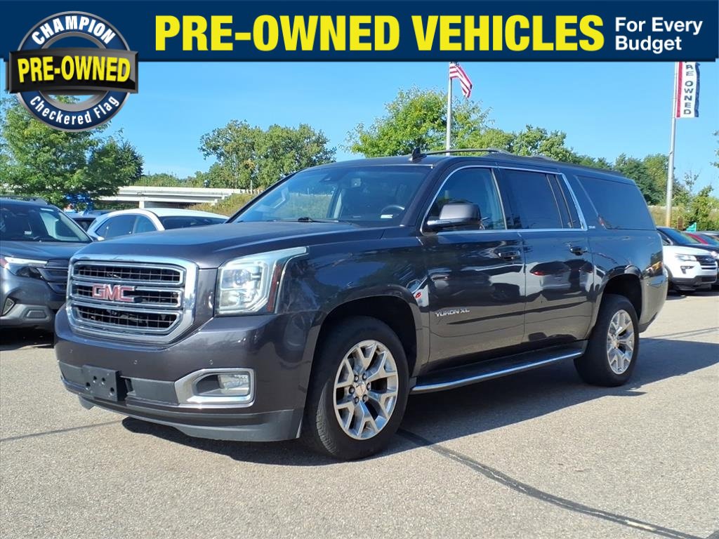 2016 GMC Yukon XL SLE's photo