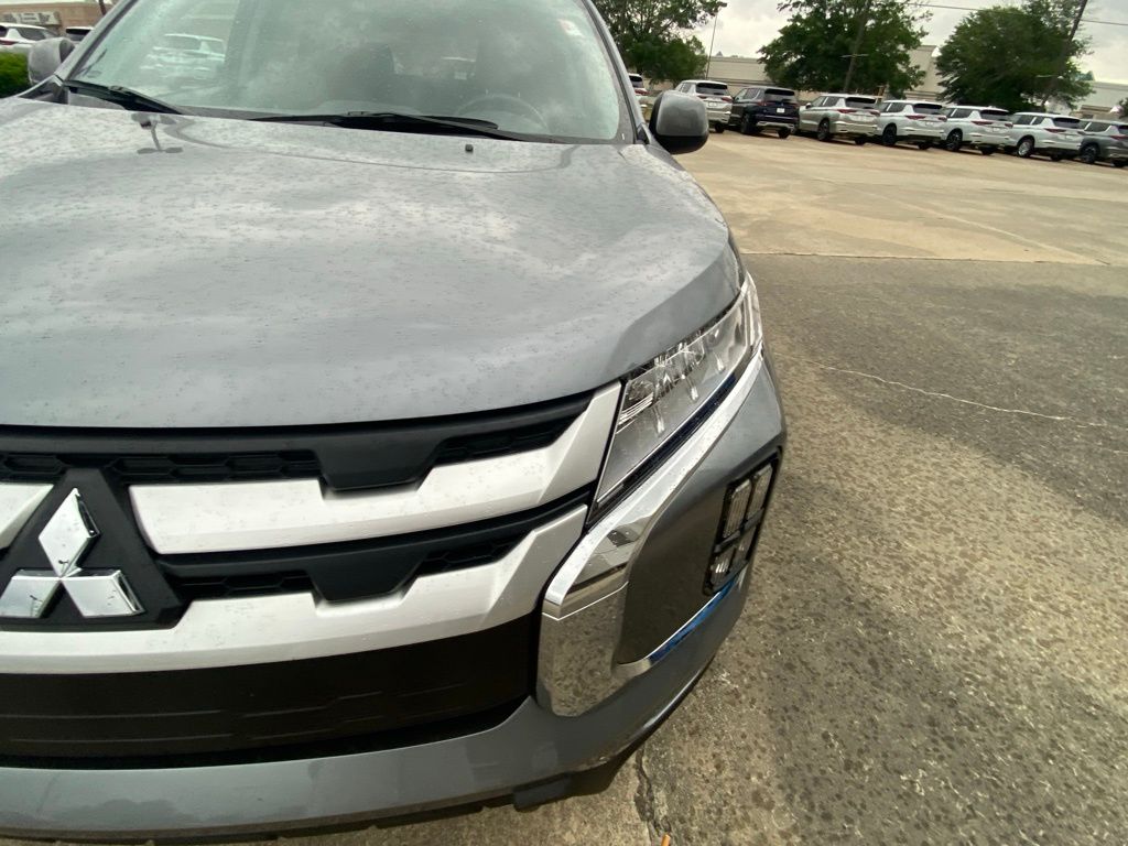 2024 Mitsubishi Outlander Sport ES photo 12