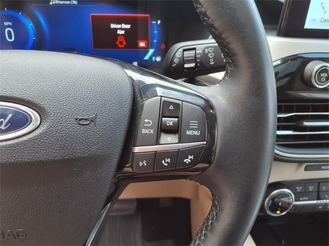 2022 Ford Escape SE photo 21
