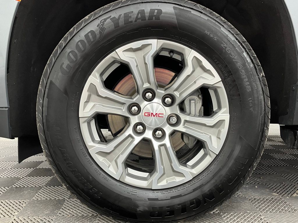 2022 Gmc Yukon SLE photo 8