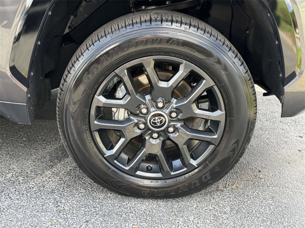 2023 Toyota Tundra Platinum CrewMax photo 23