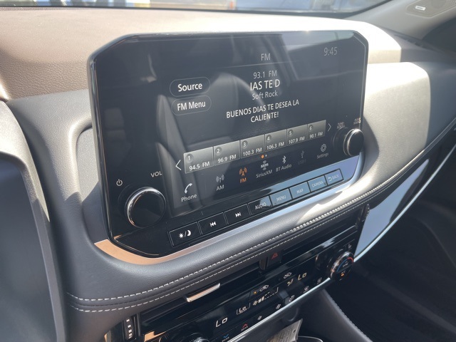 2023 Nissan Rogue SL photo 16