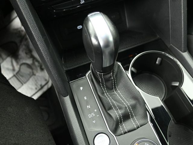 2022 VOLKSWAGEN ATLAS CROSS SPORT - Image 13