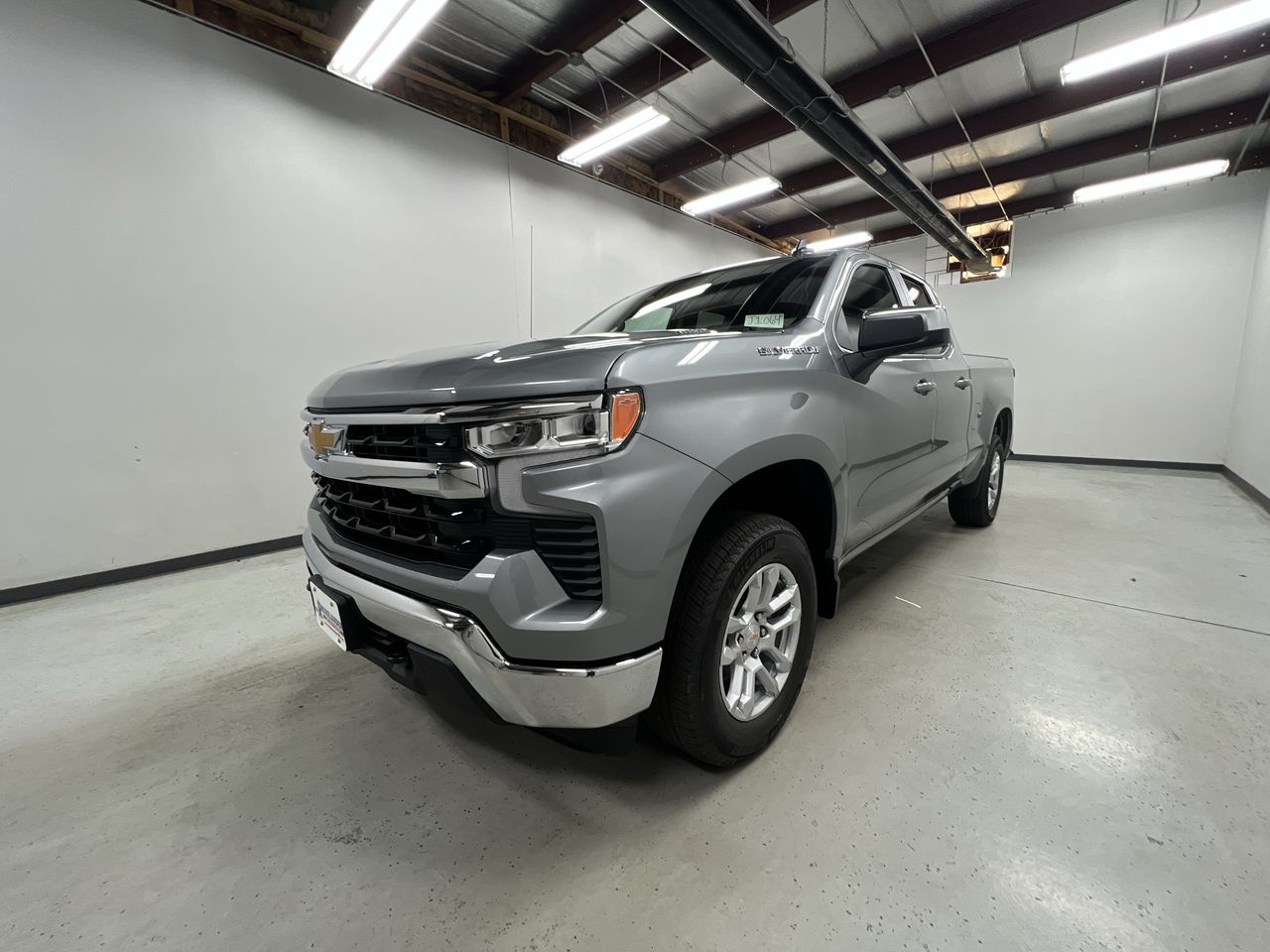 2026 Chevrolet Silverado 1500 LT photo 3