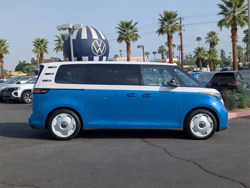 2025 Volkswagen ID. Buzz photo 2