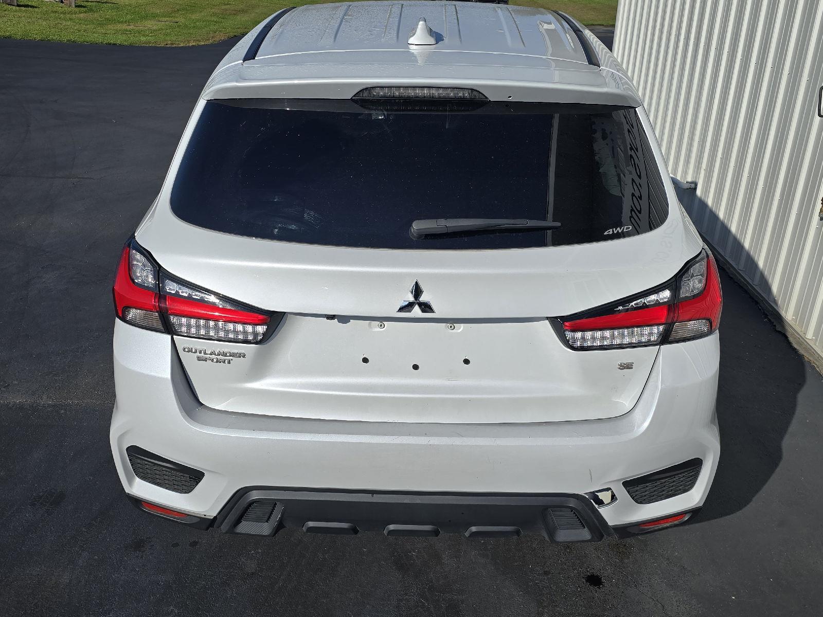 2024 Mitsubishi Outlander ES LE SE photo 5