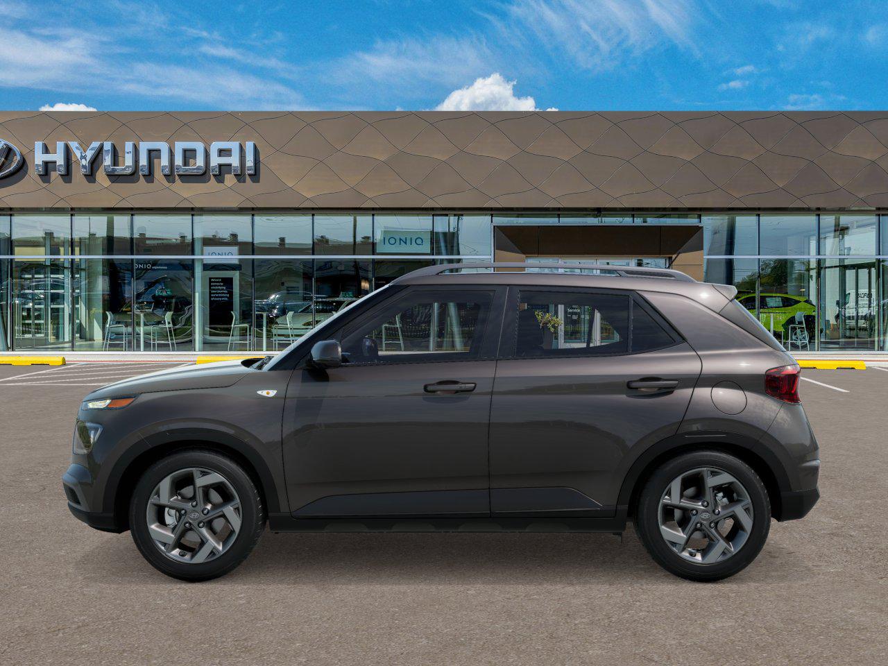 2025 Hyundai Venue SEL photo 15