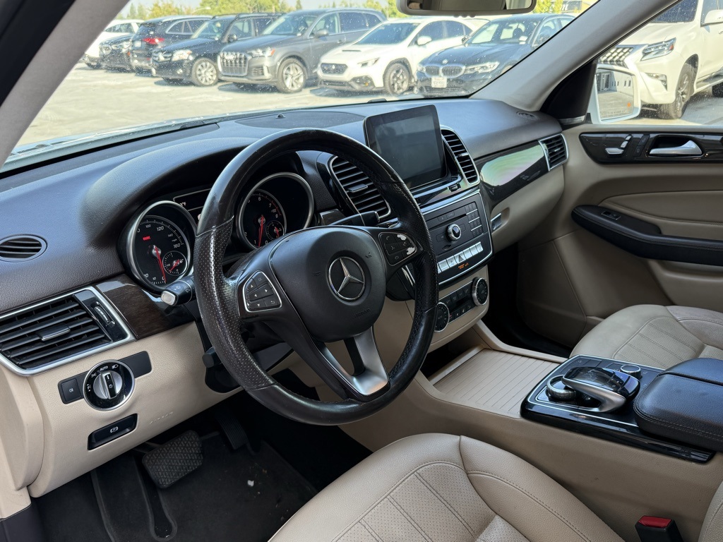 2017 Mercedes Benz GLE 350 4MATIC photo 2