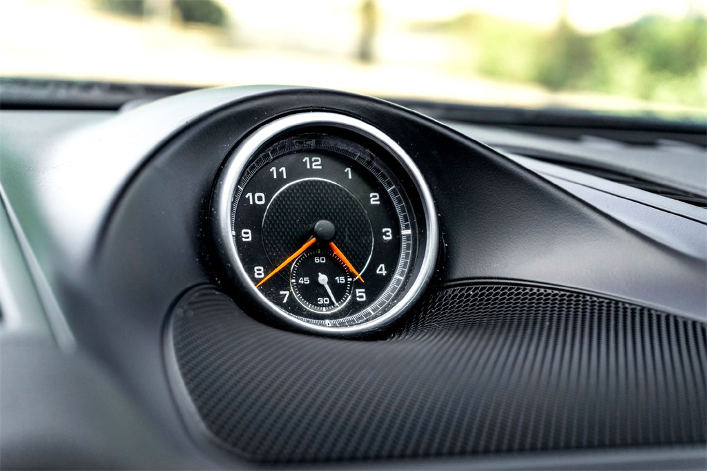 2018 Porsche Cayenne Base photo 23