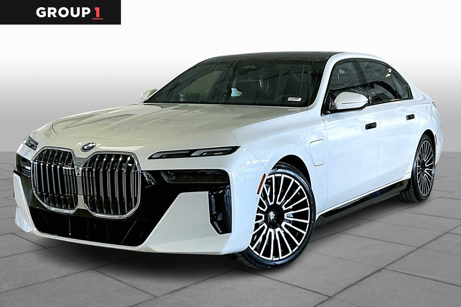 2025 BMW 750e xDrive