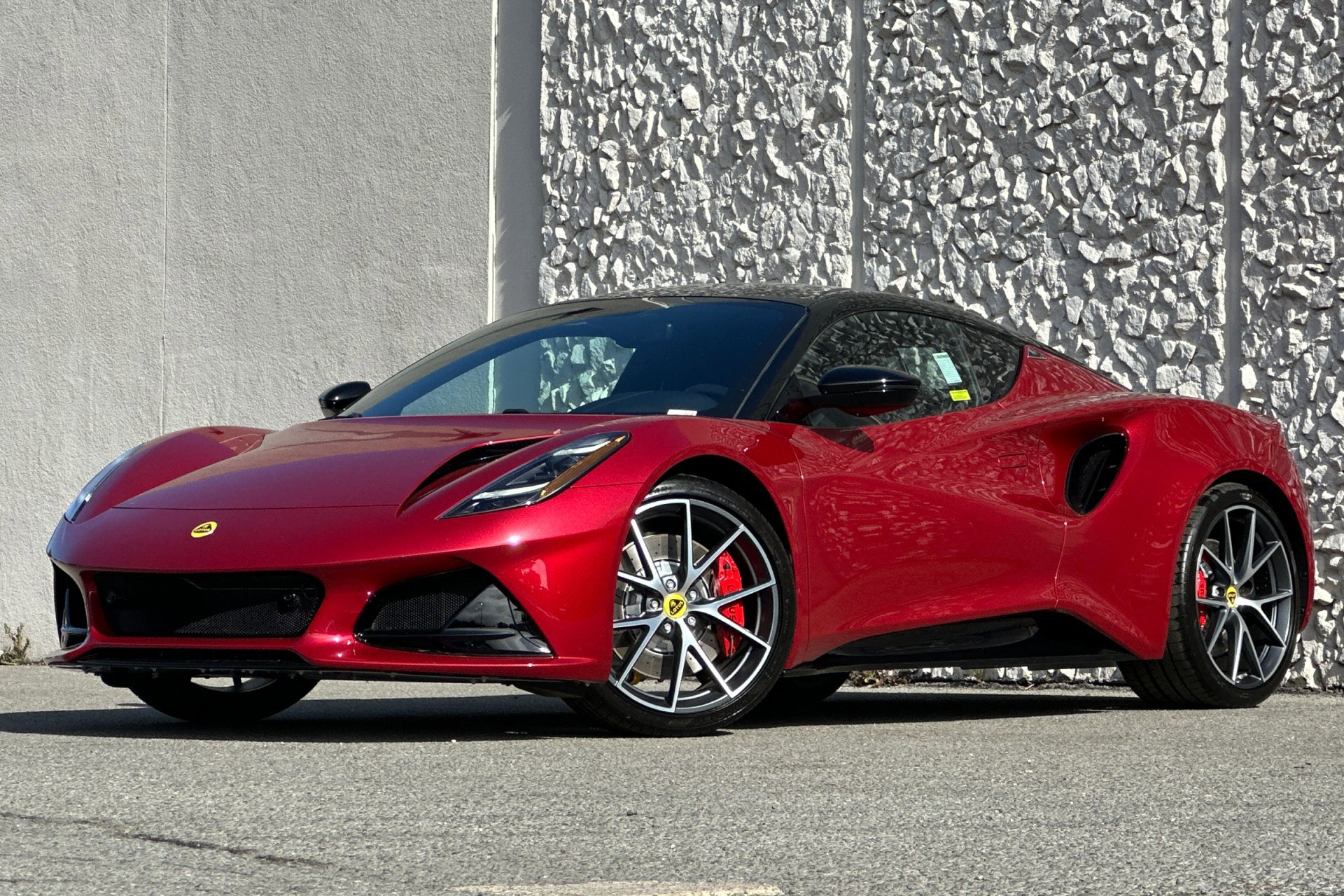 New 2025 Lotus Emira V6's photo