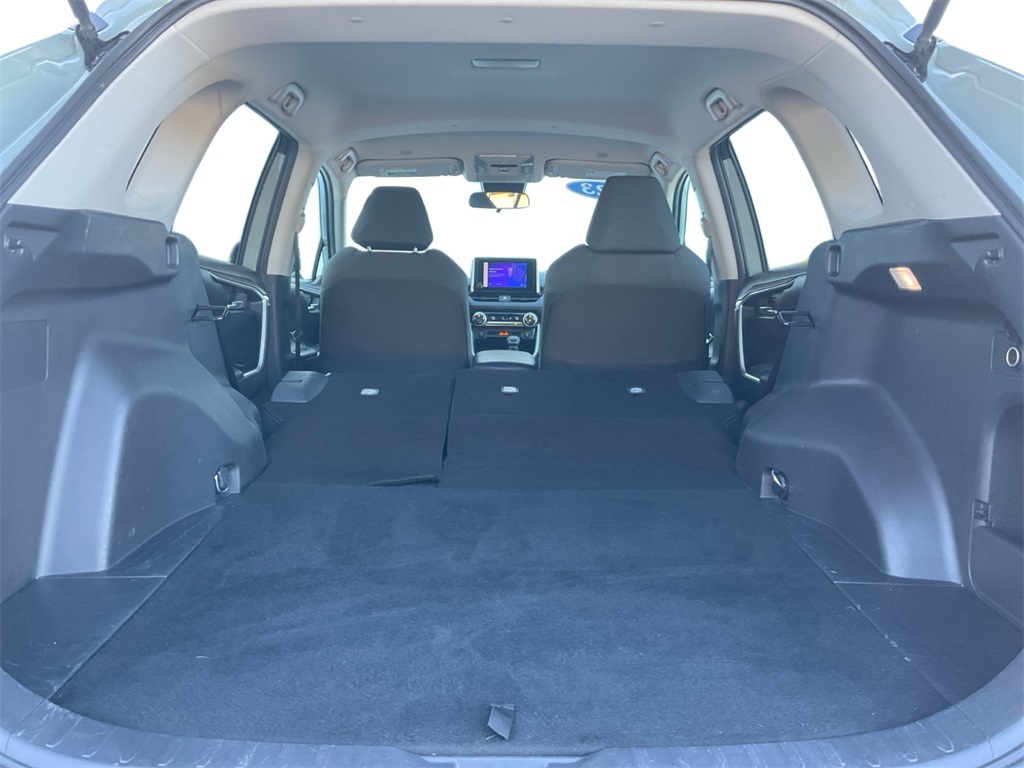 2023 Toyota RAV4 XLE photo 27