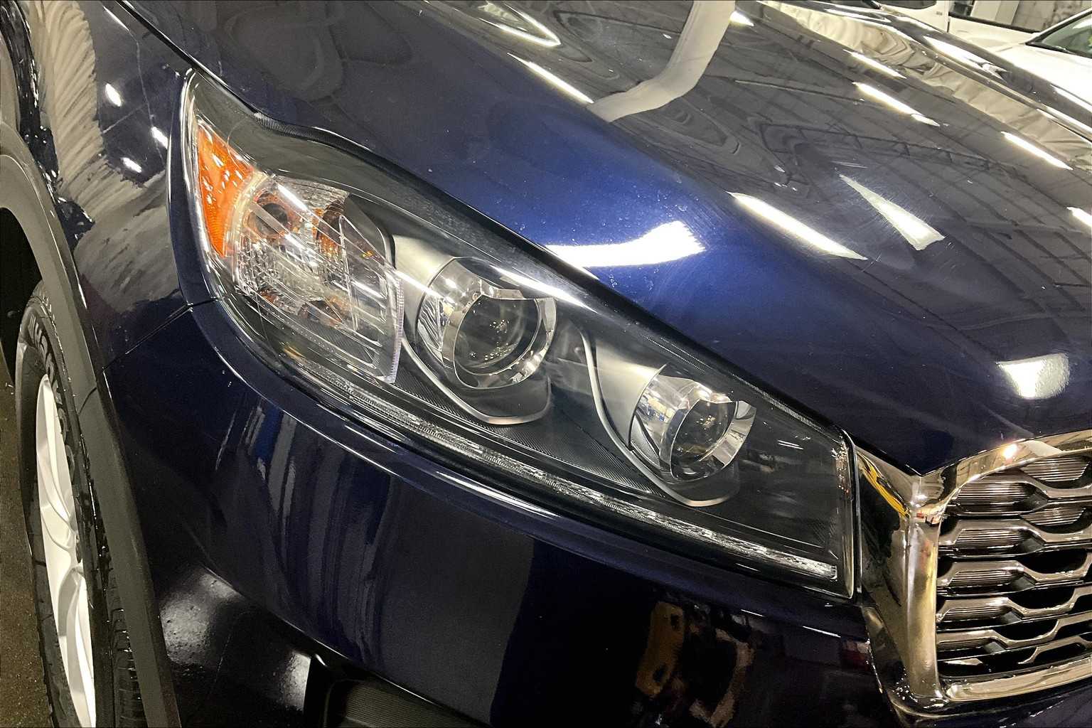 2020 Kia Sorento LX photo 26