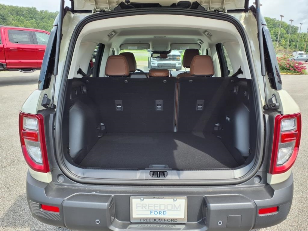 2025 Ford Bronco Sport Outer Banks photo 11