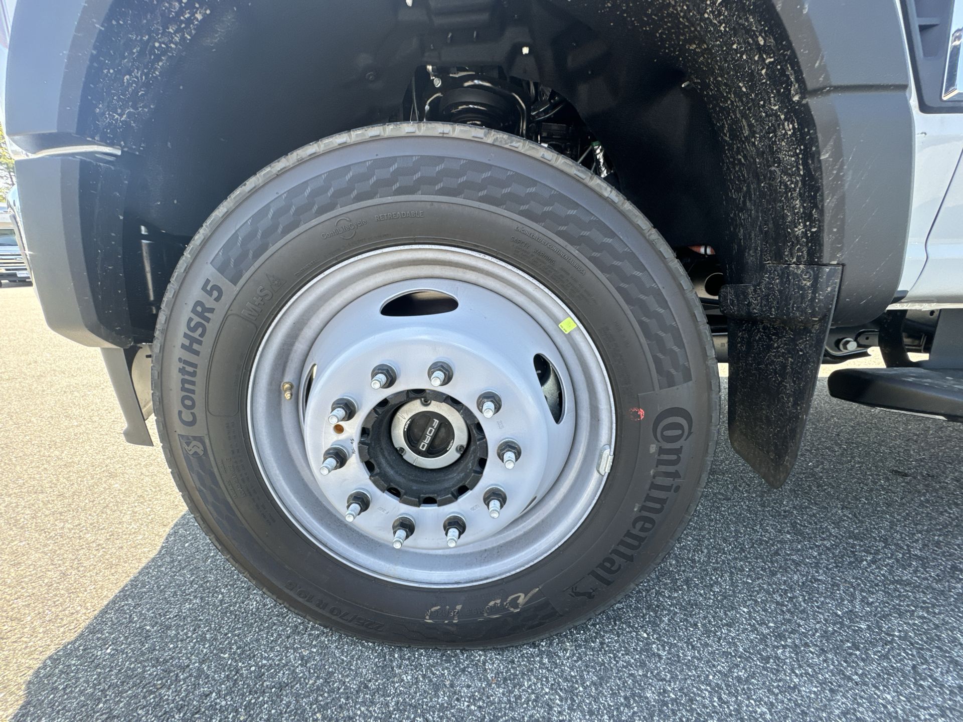 2025 Ford F-450 XL photo 2