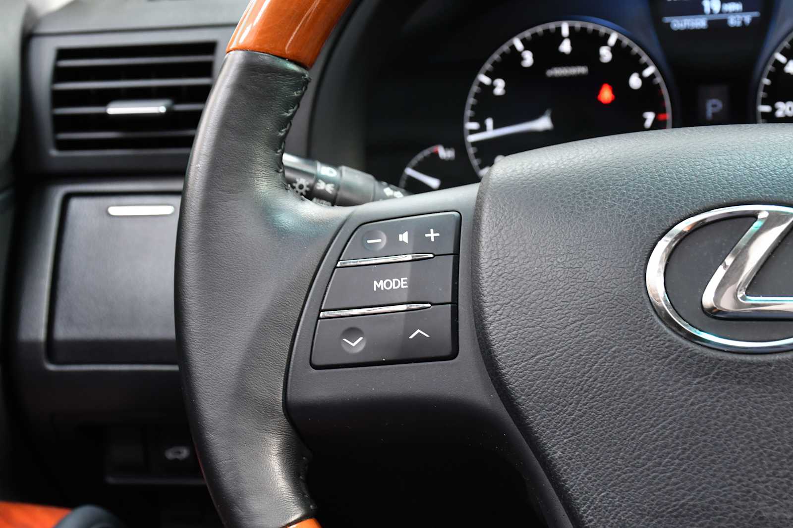 2011 Lexus RX 350 photo 17