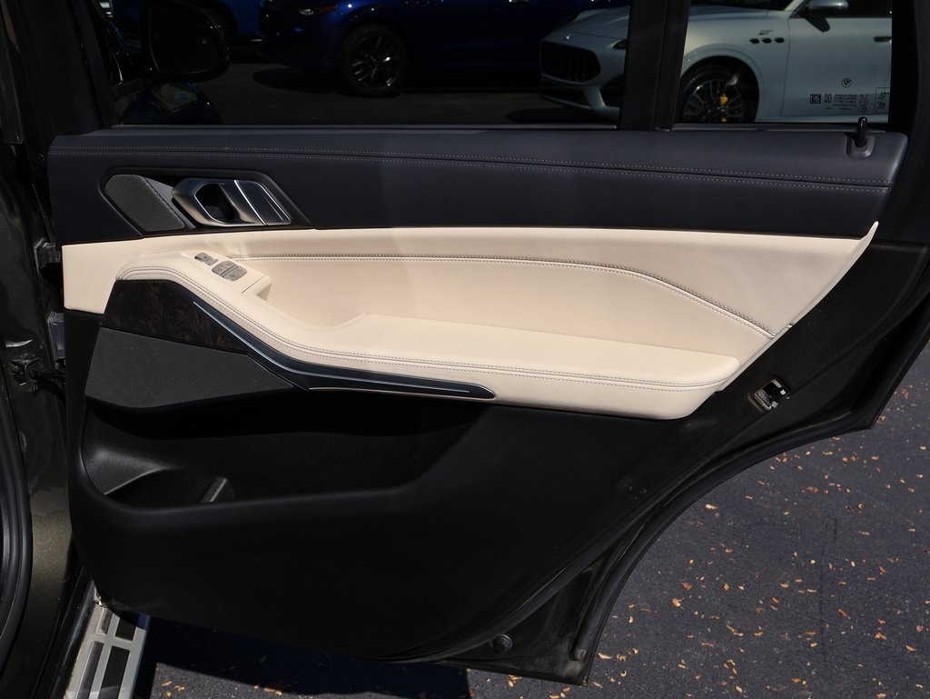 2021 Bmw X7 xDrive40i photo 16