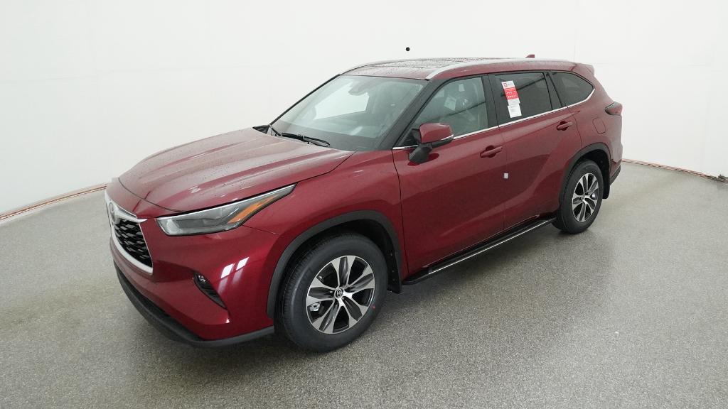 2026 Toyota Highlander XLE's photo