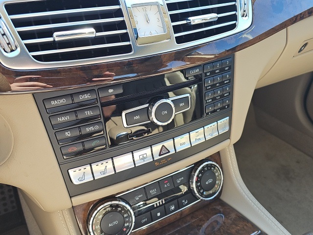 2014 Mercedes Benz CLS 550 photo 23