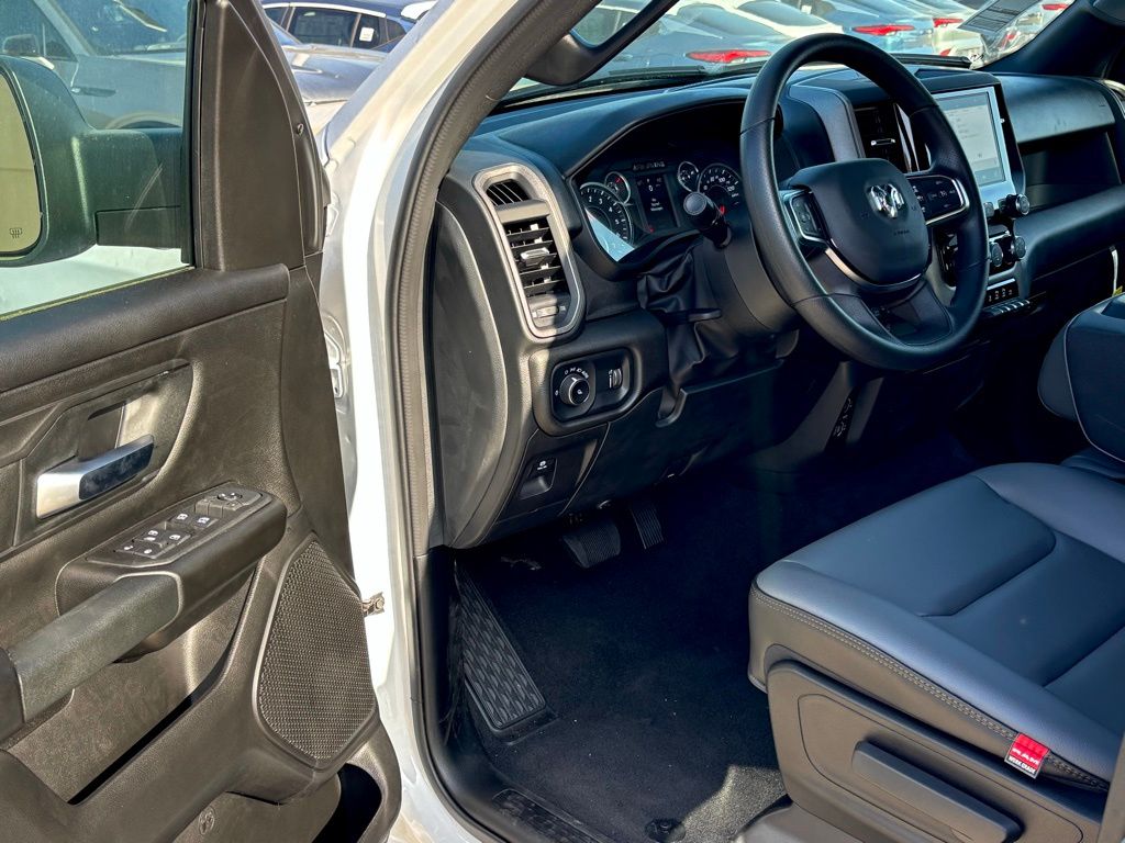 2026 Ram 1500 Tradesman photo 7