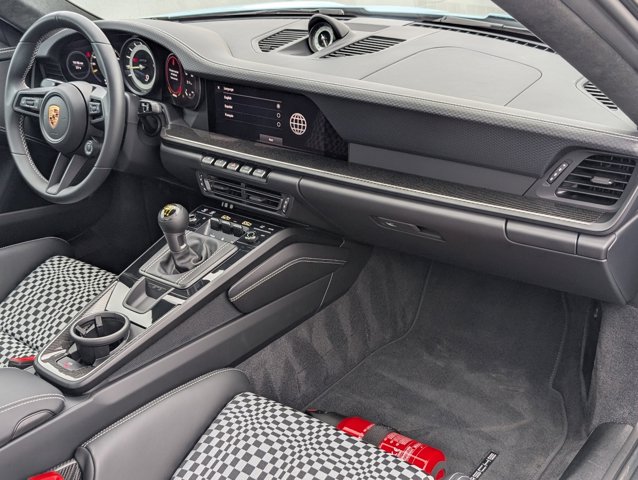2022 Porsche 911 GT3 Touring photo 12